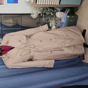 London Fog Women's Trench Coat Size 10